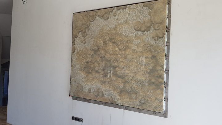 Decorative stone with a natural pattern